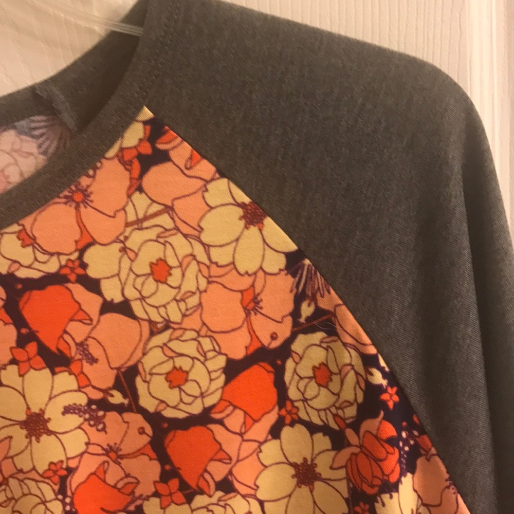 LulaRoe Randy - Picture 3 of 4